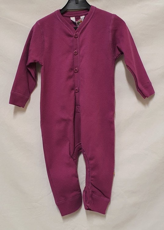 Jumpsuit "Dahlia" från Joha. Fuchsia.