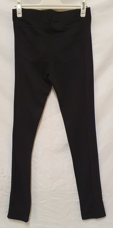 Svarta leggings Mai-849 från D-XEL.