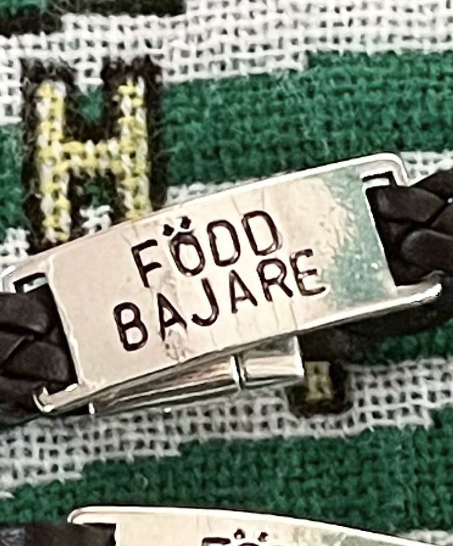 Född Bajare - set