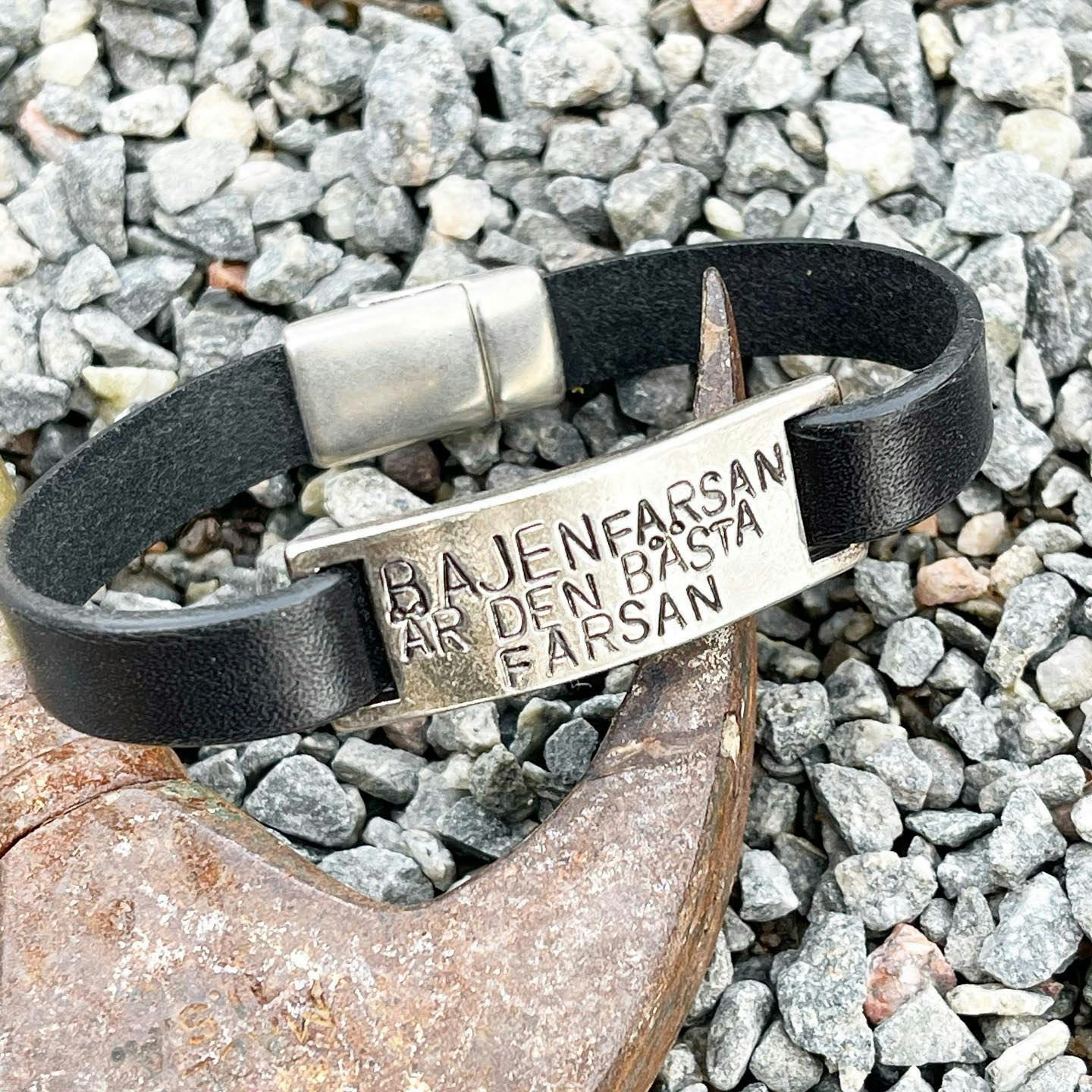 Bajenfarsan är den bästa farsan armband inkl grattiskort