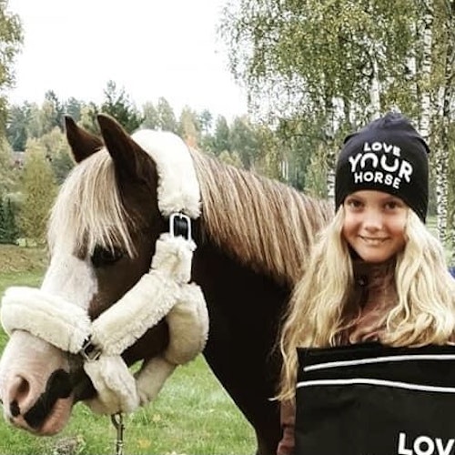 Mössa Loveyourhorse