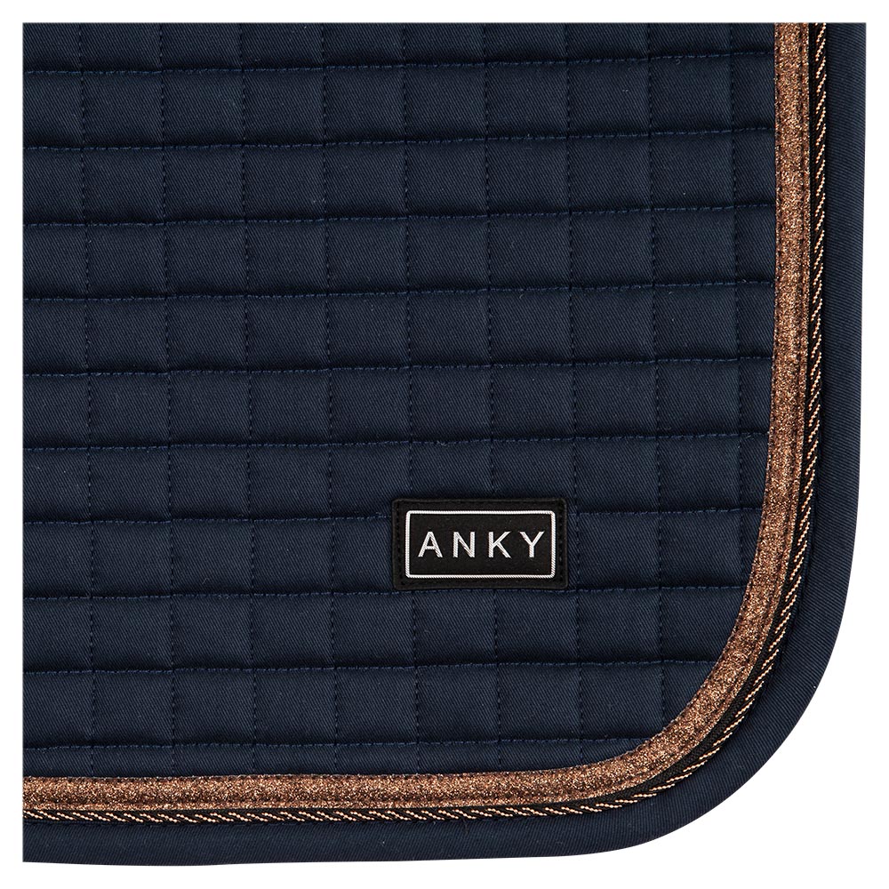 Upplev enastående komfort med ANKY® Schabrak Cotton Twill Dressage! NAVY