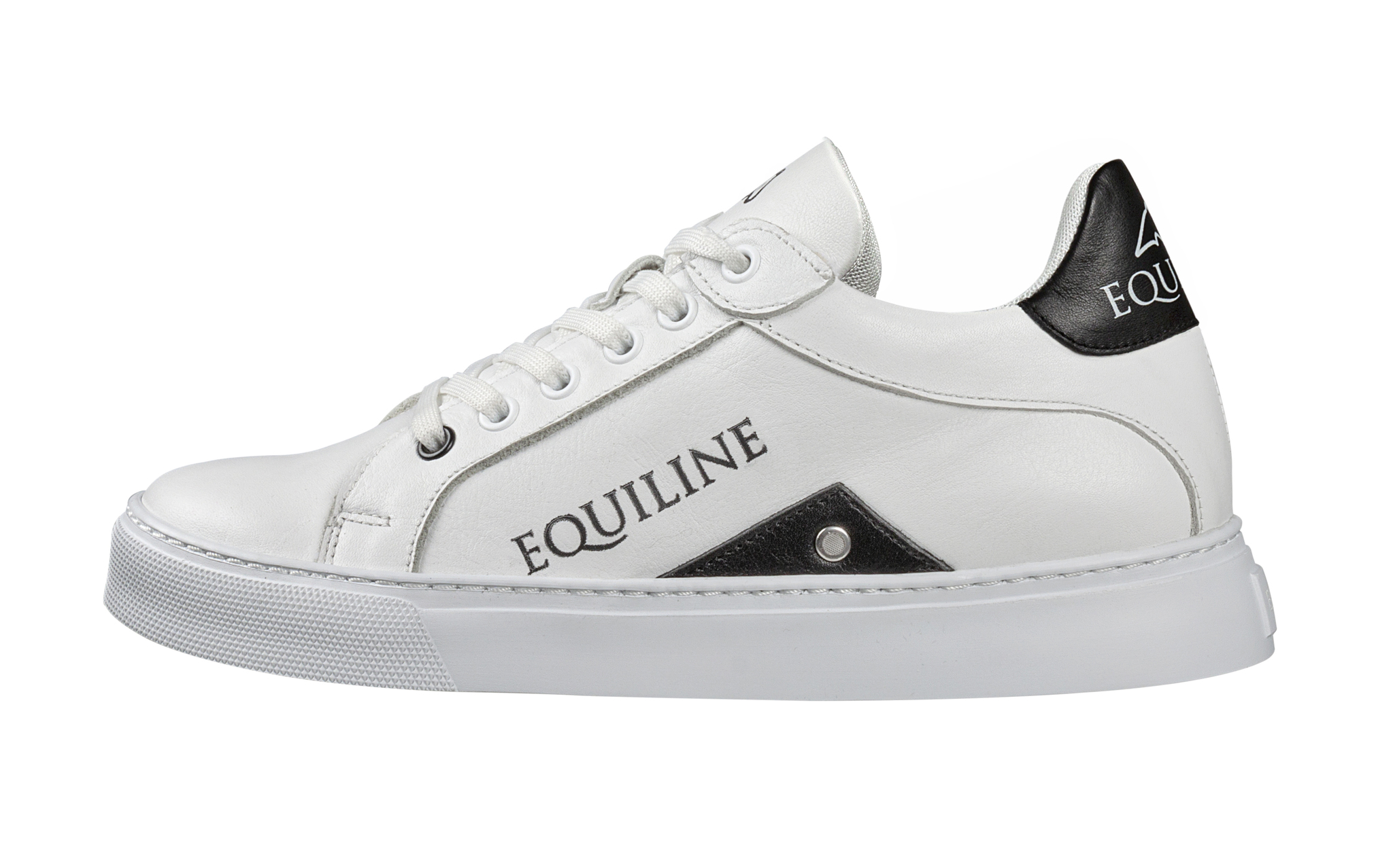 Coola vita sneakers från Equiline