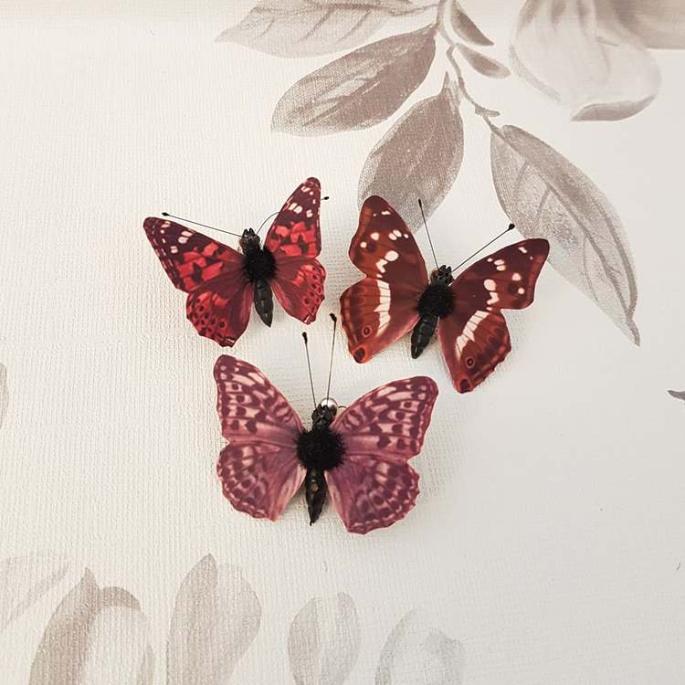 Fjärilar brun/vinröda