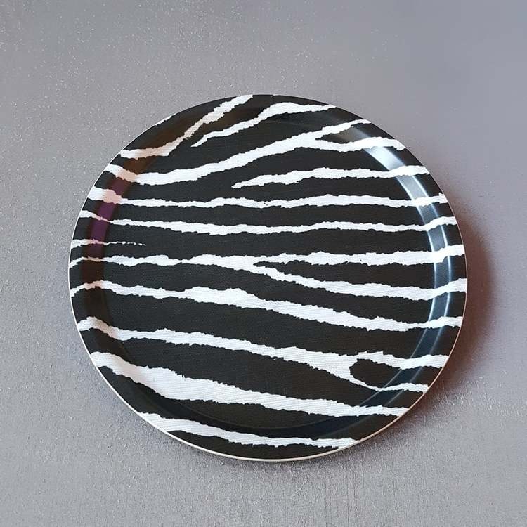 Bricka rund 31 zebra- MELLOW DESIGN