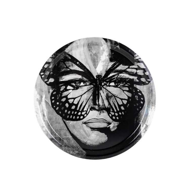 Bricka 31 Golden butterfly BW- CAROLINA GYNNING