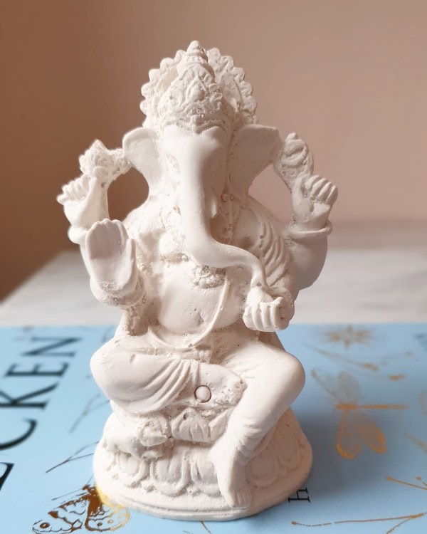 Ganesha, vit 10 cm