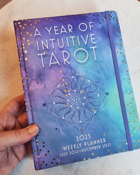 A year of intuitive tarot 2023
