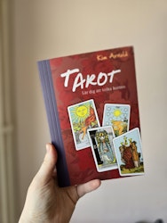Tarot - Lär dig tolka korten | Kim Arnold