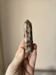 Månsten med solsten, polerad spets, ca 8.3cm
