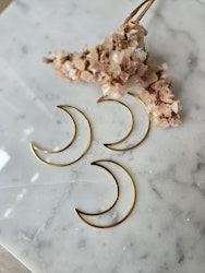 Måne ca 5cm 18k guldpläterad