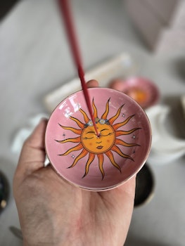 Rökelsehållare sol rosa