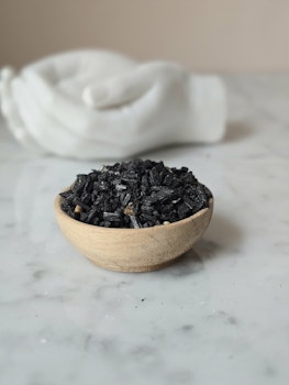 Svart turmalin, råa chips ca 45-50gram