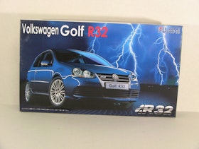 VOLKSWAGEN Golf R32