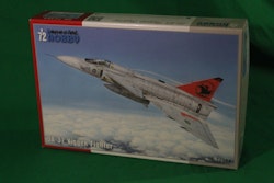 SAAB JA-37 Viggen Fighter 1/72