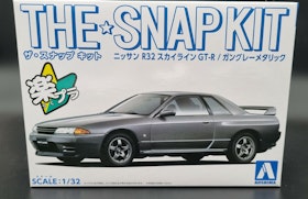 Snap Kit NISSAN R32 SKYLINE GT-R GUN GRAY METALLIC  1:32