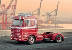 SCANIA R143 M 500 Streamline 4,2