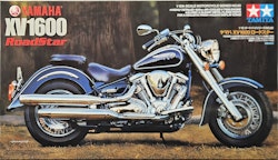 Yamaha XV1600 Road Star  1/12