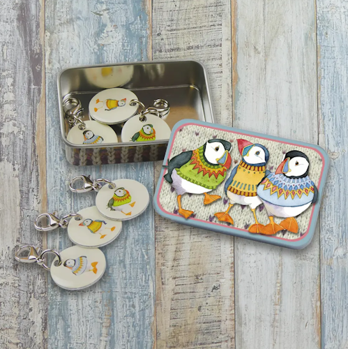 WOOLLY PUFFINS II CROCHET STITCH MARKERS IN A POCKET TIN (MARKÖRER+ASK)