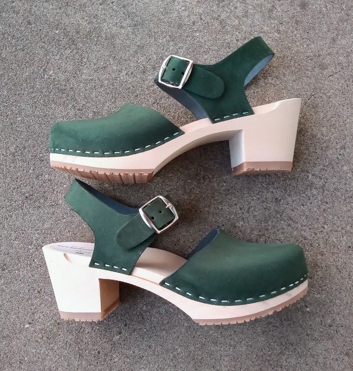 Iris sandal hög klack mossgrön nubuck