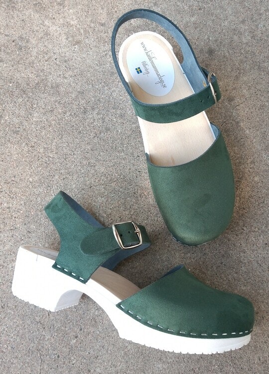 Cornelia sandal , mjuk, grön nubuck vit botten