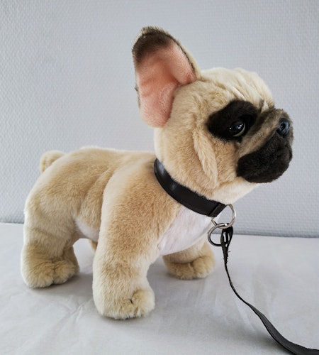 Mjukdjur "Bullen" Bulldog med koppel, 23×28cm