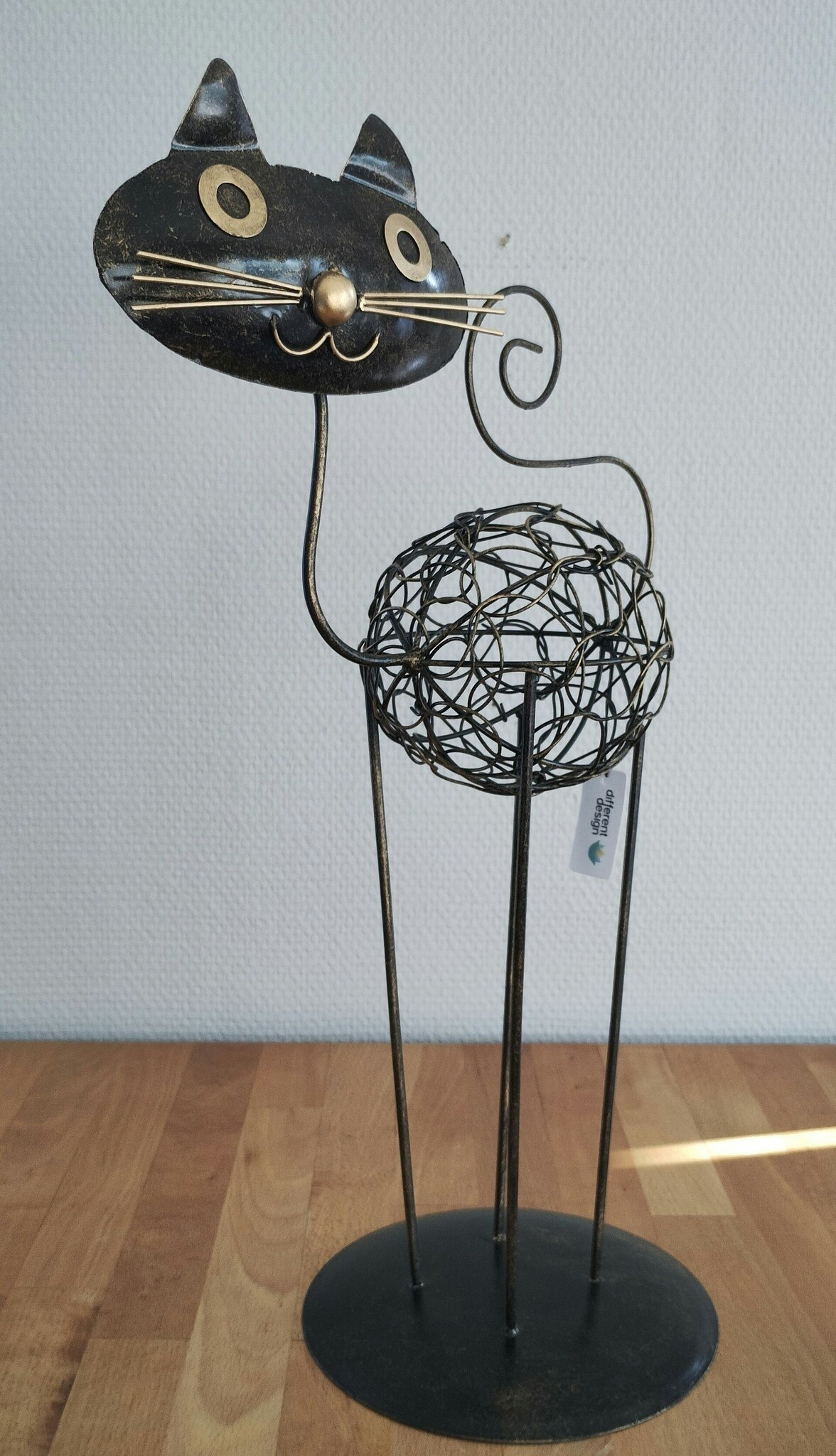 Stor ståtlig katt 42×25 cm
