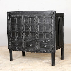 Vintage sideboard Majlis