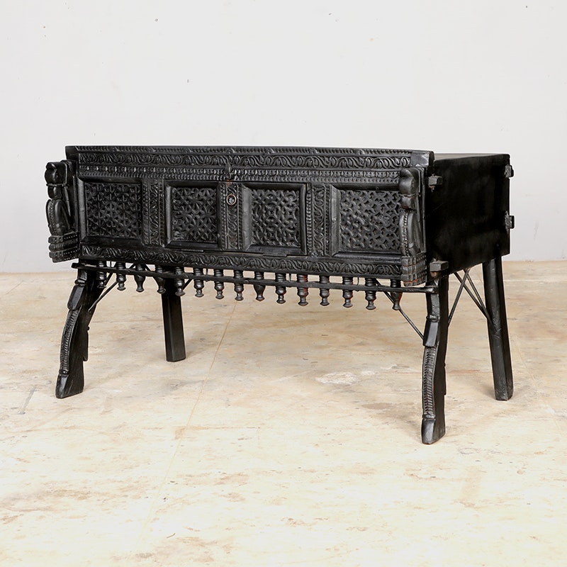 Vintage sideboard Margareta