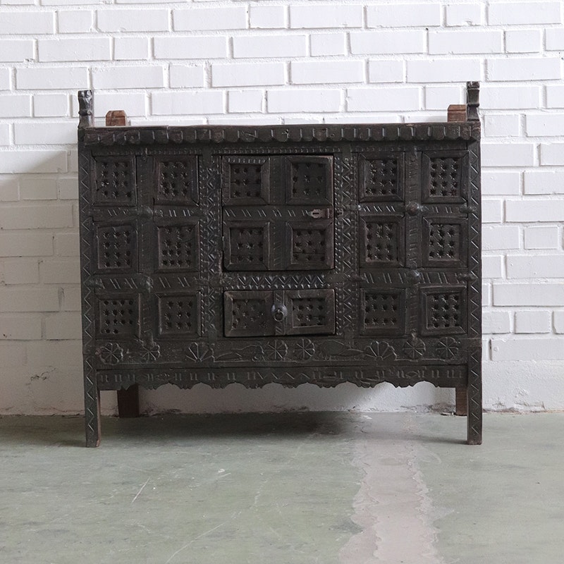 Vintage sideboard Yvonne