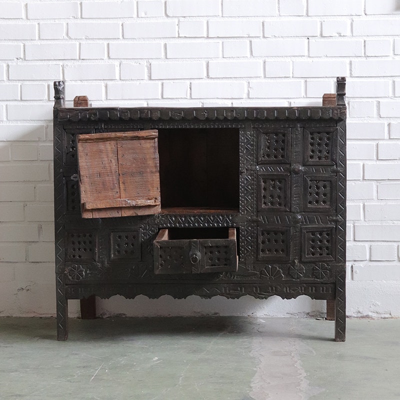 Vintage sideboard Yvonne