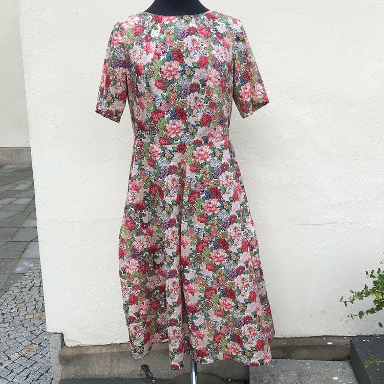 Tulip dress (XL-3XL)