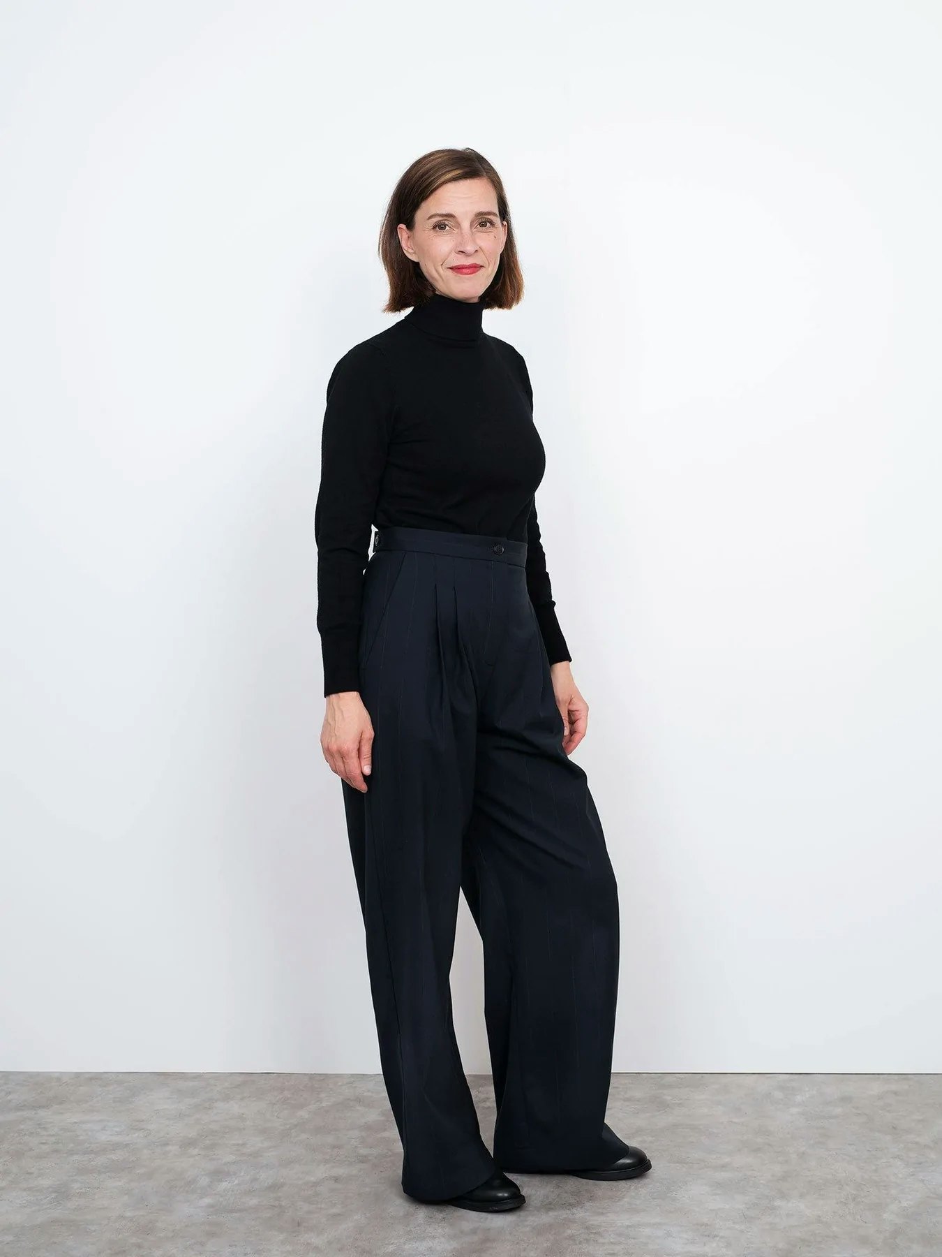 High-waisted trousers (XL-3XL)