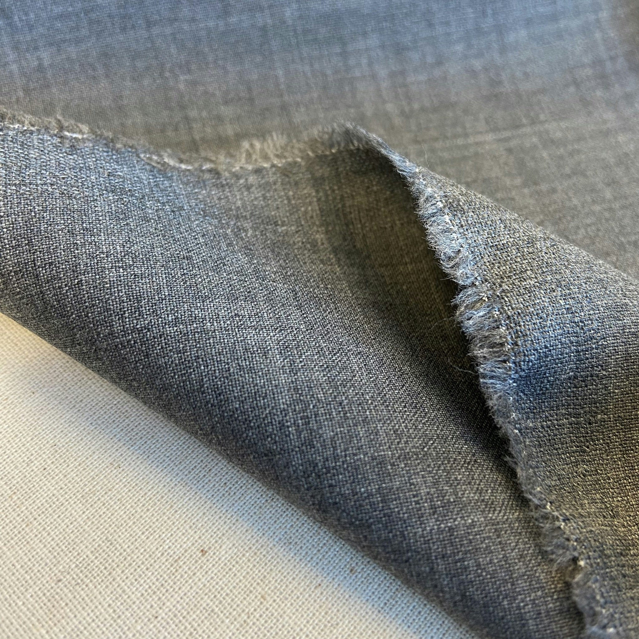 1,4m Ull/elastan (lyxull) Grå