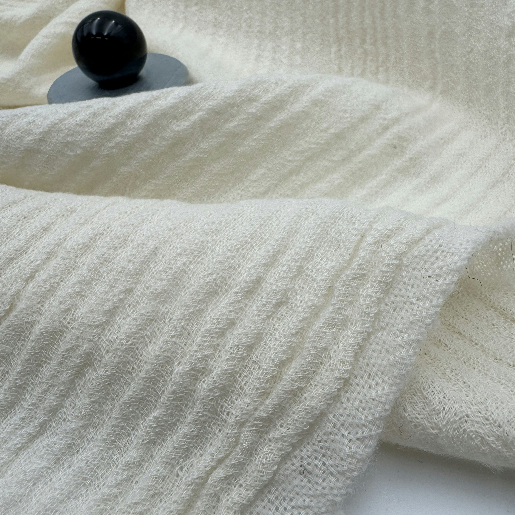 2m Ullmuslin gräddvit
