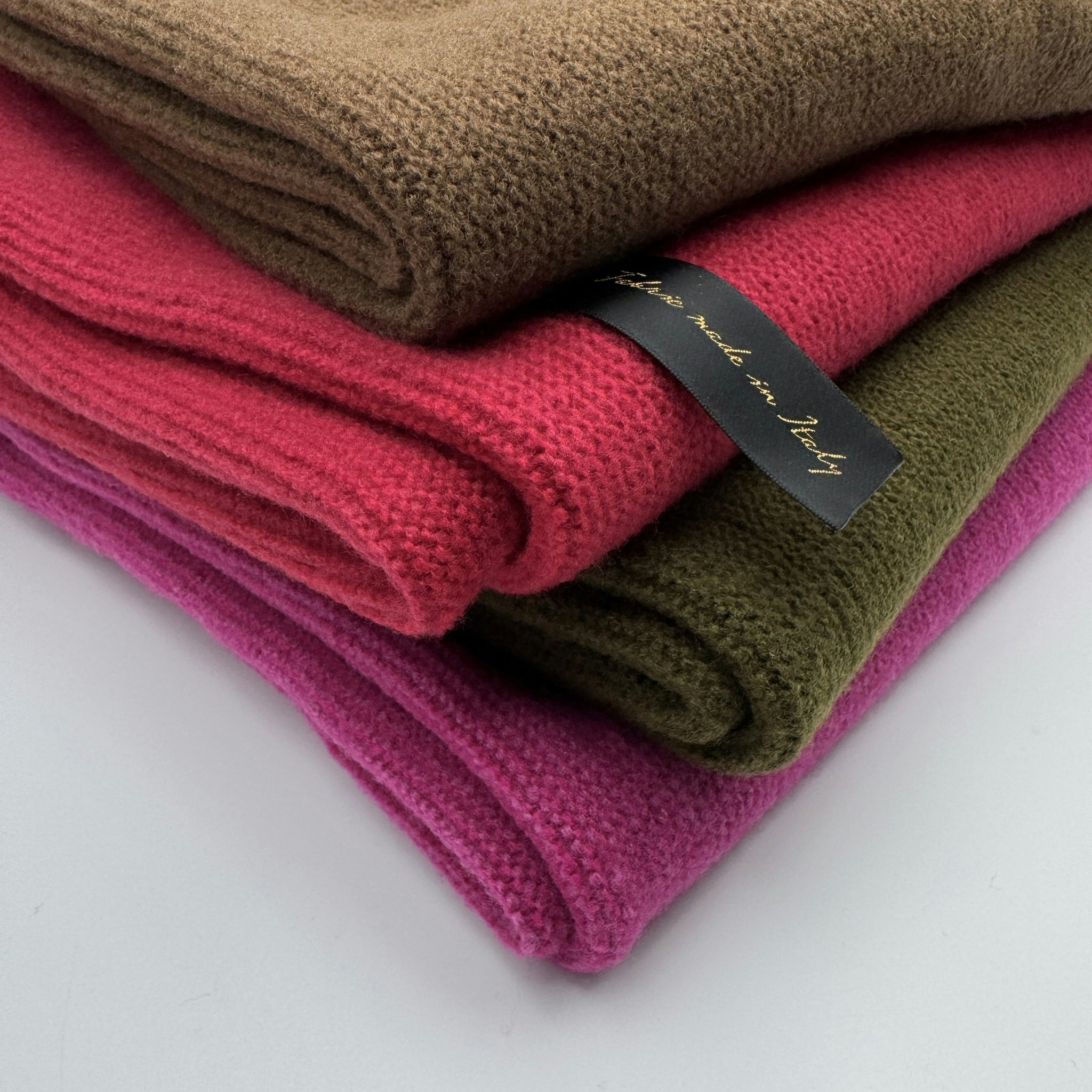2,6m ull/kashmir rätstickad cerise Cucinell*
