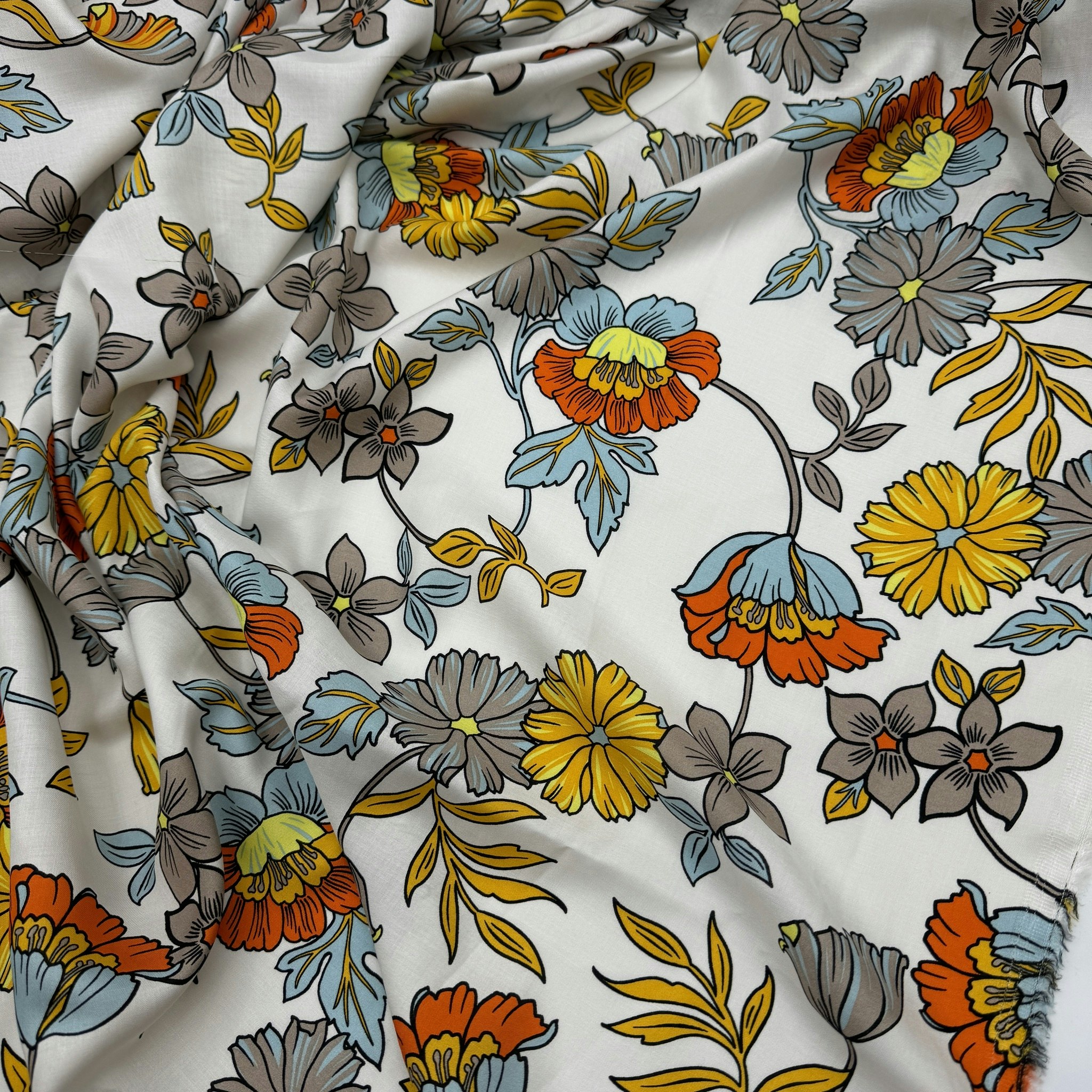 1,5m Viskossatin vit/beige/gul