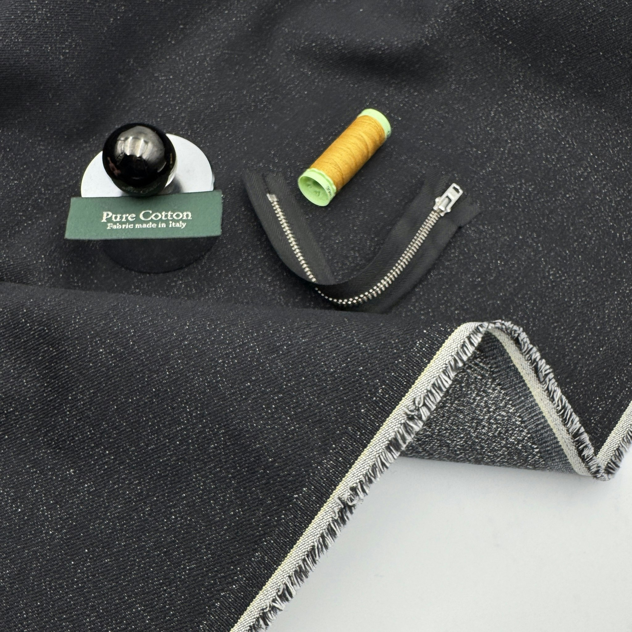 0,5m svart japansk denim Gucc*