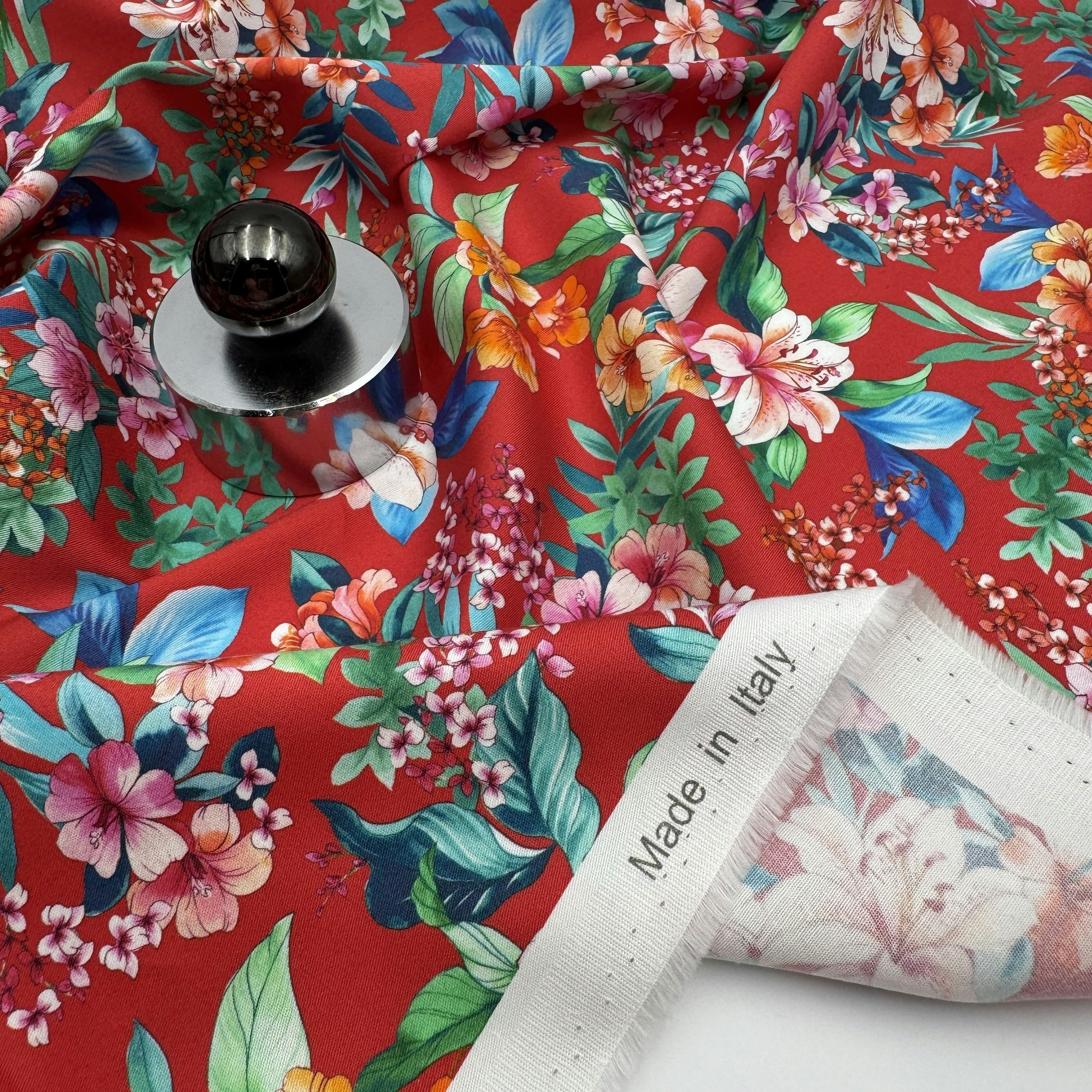 1,15m Bomull/elastan röd blommig