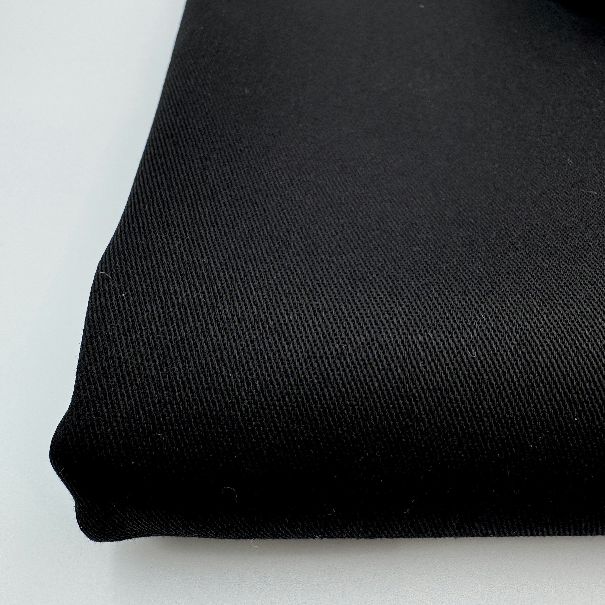 1,5m Bomull/elastan svart chinos Dio*