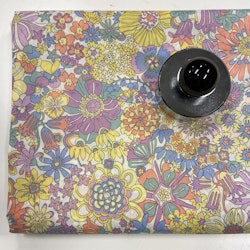 1,5m Libertytyg Tana Lawn - Rainbow garden