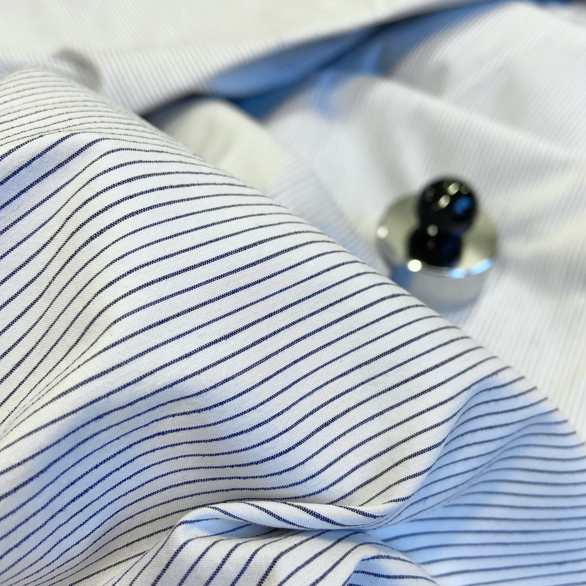 Bomull Vit/Blå Smalrandig kraftigare skjorttyg