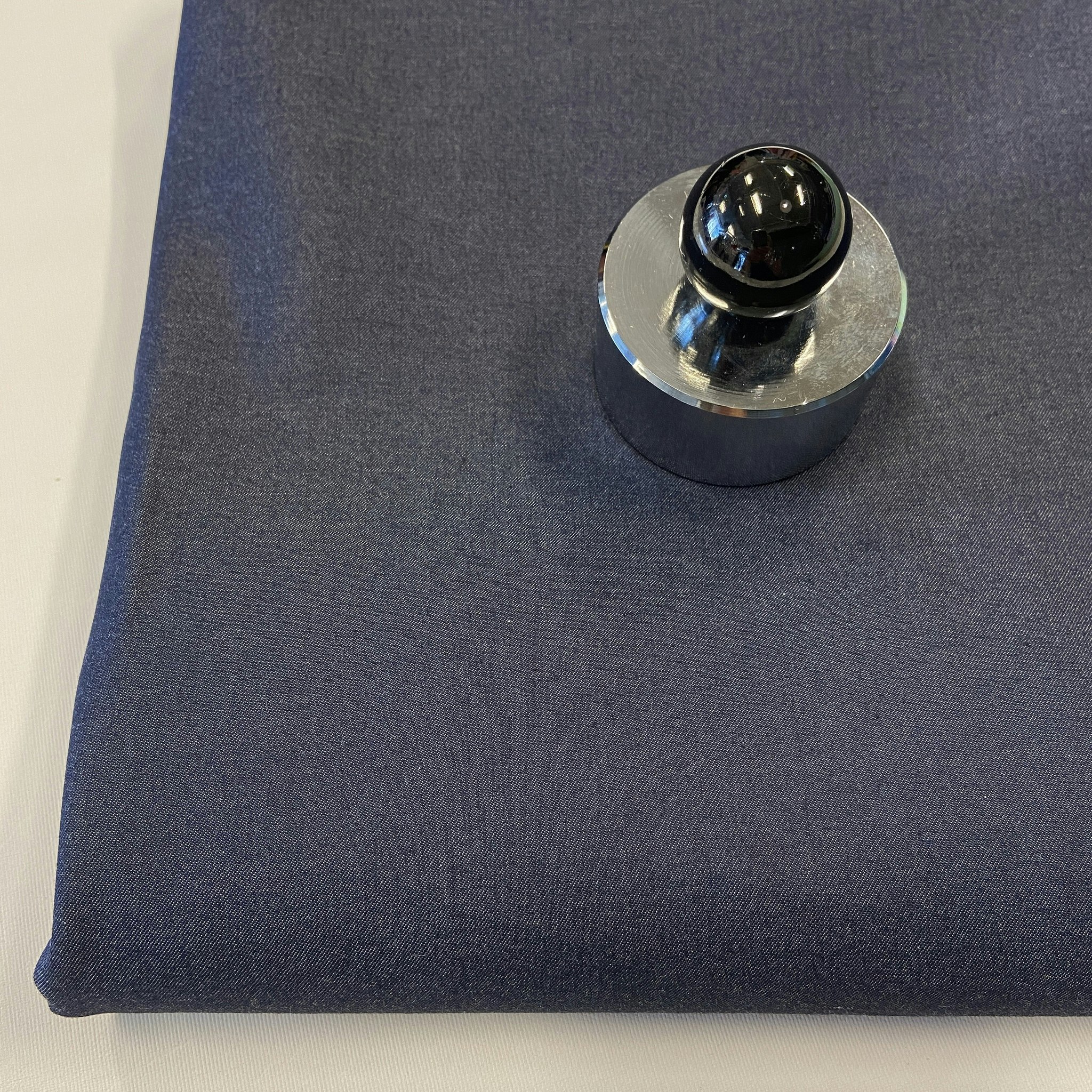 Bomull Mörkblå tunn denim
