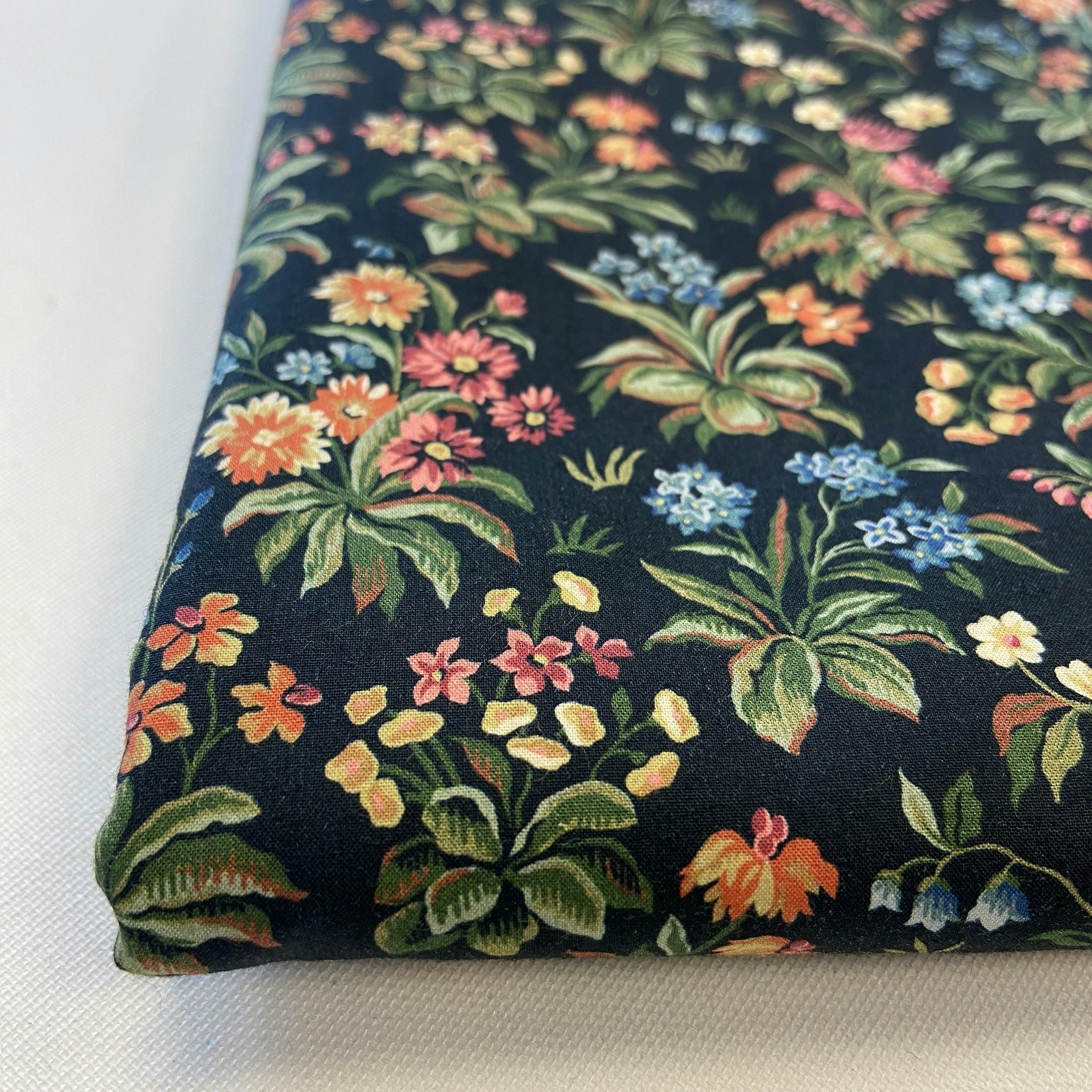 Libertytyg Poplin - Floral Fable Marinblå