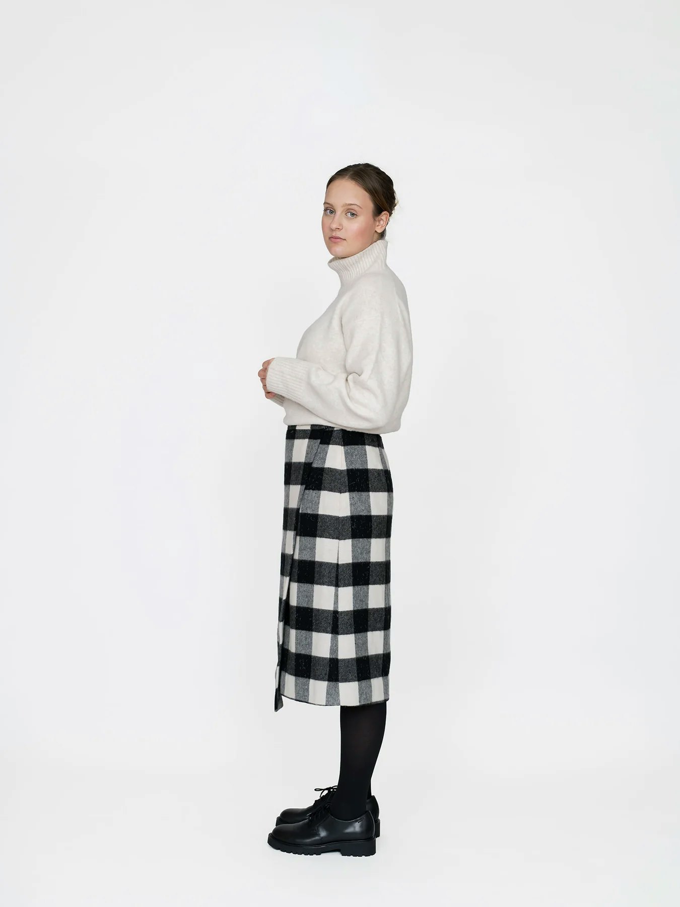 Asymmetric midi skirt (XS-L)