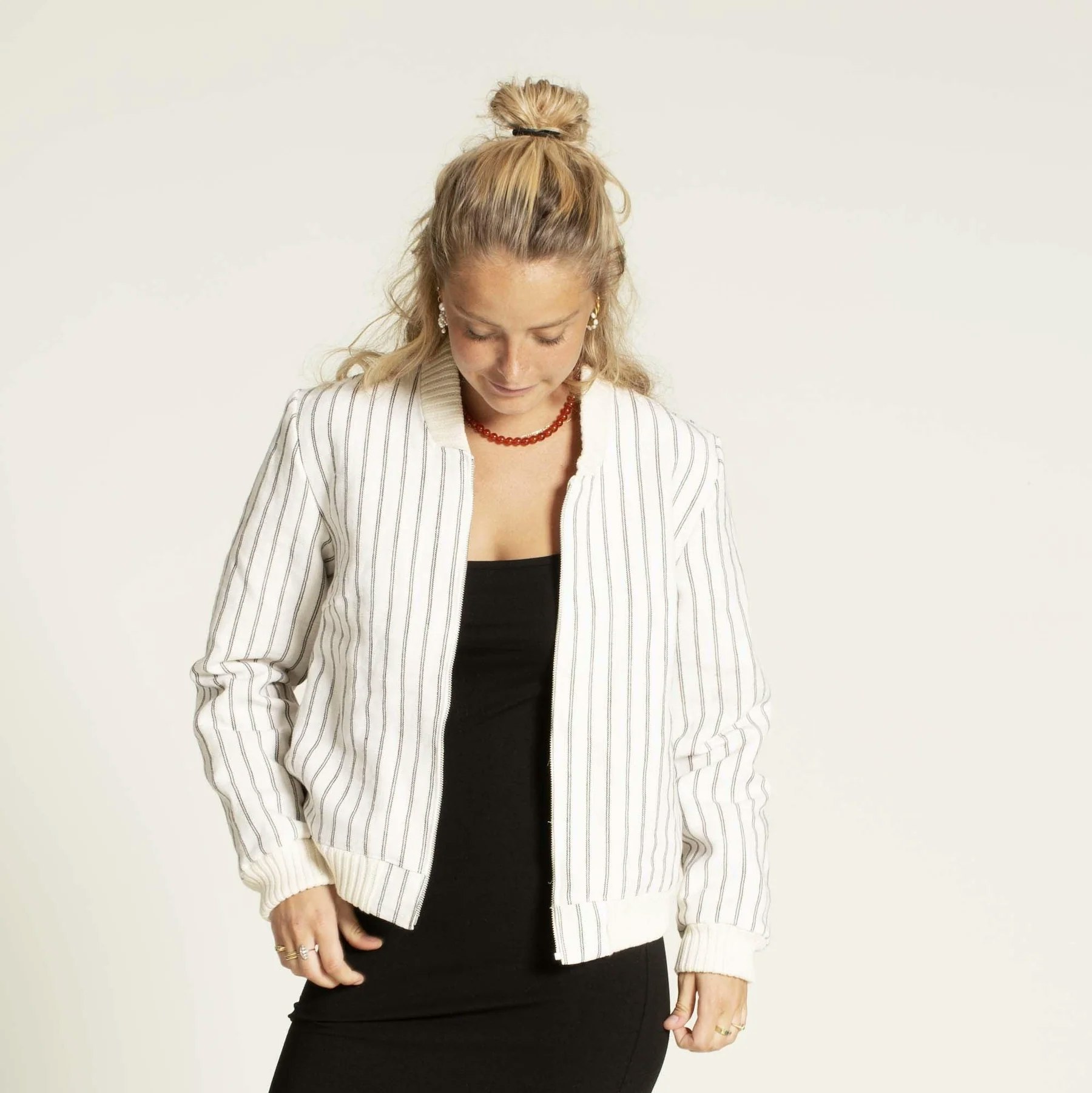 Amelia Bomber