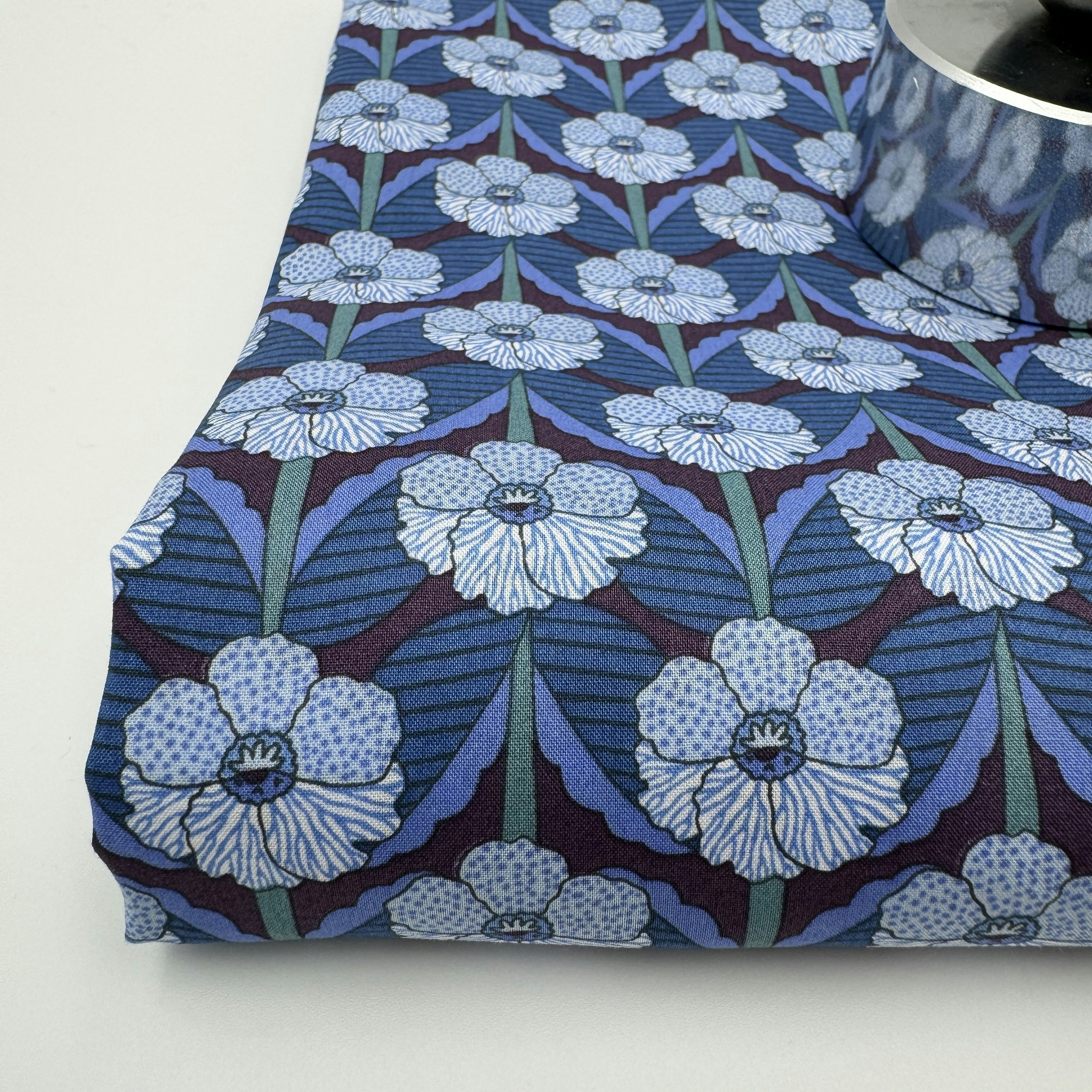 Liberty Tana lawn - Chevron blå