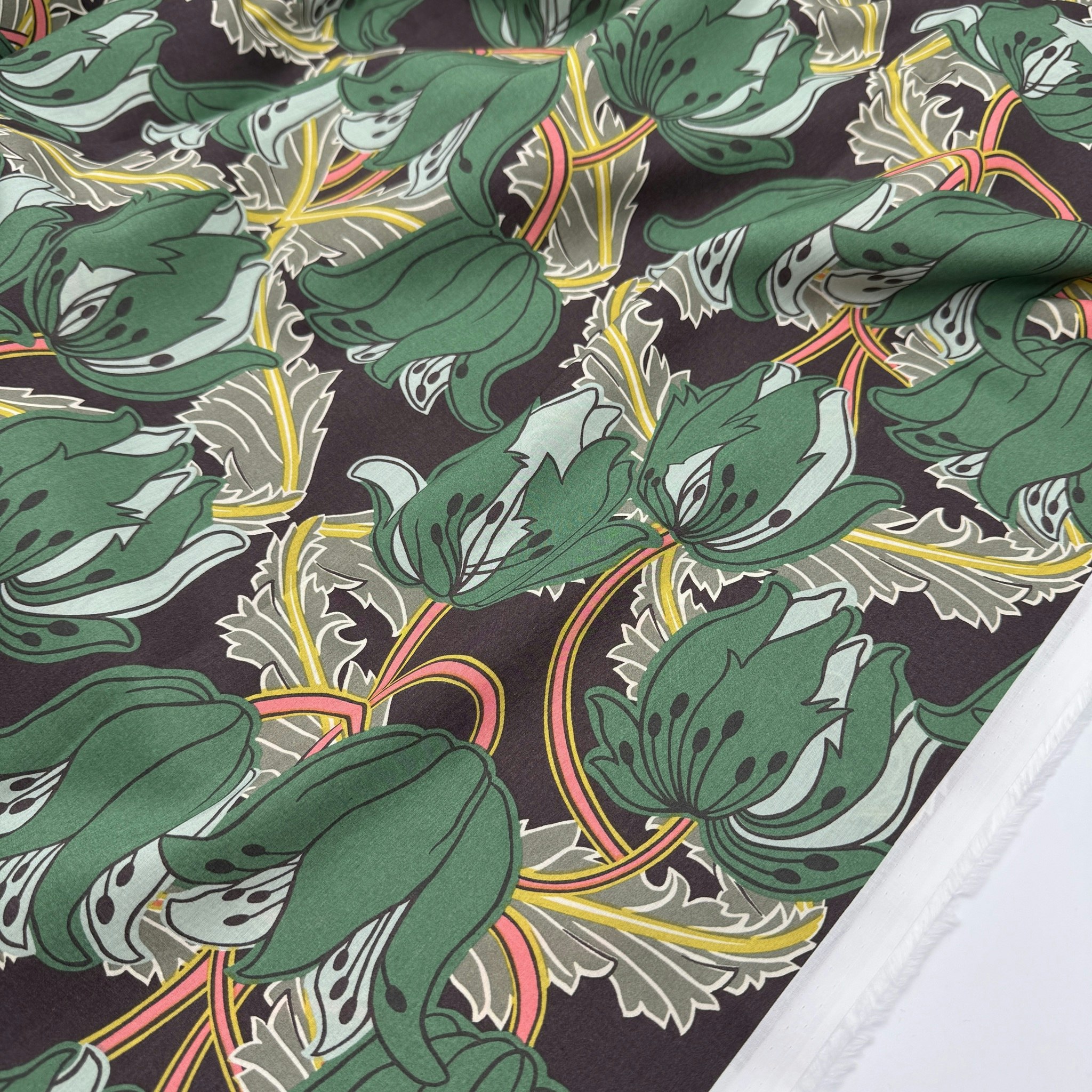 Liberty Tana lawn - Evelyn dawn grön