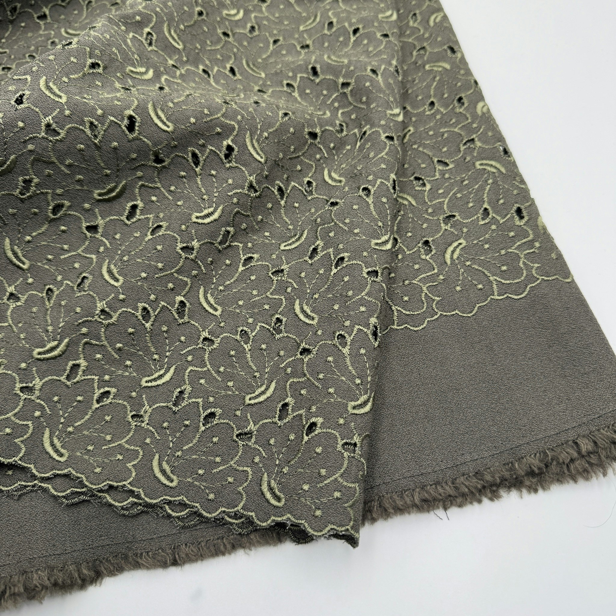 2,4m ullbrodyr khaki GB Valli