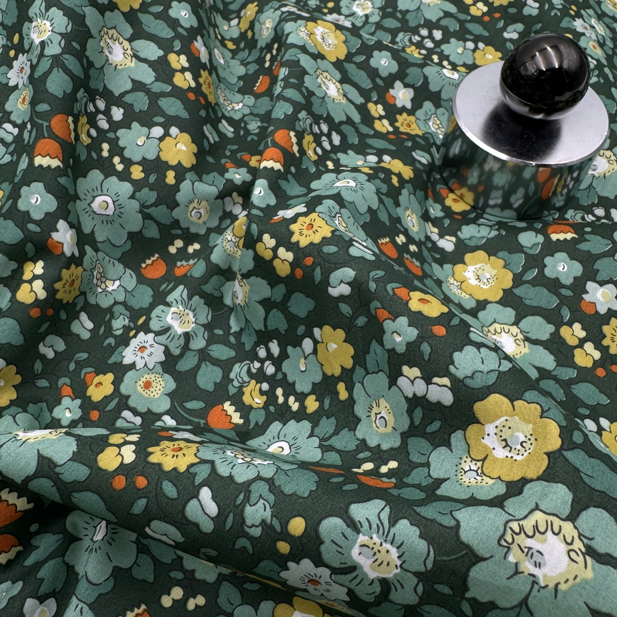 Libertytyg Tana Lawn - Betsy grön